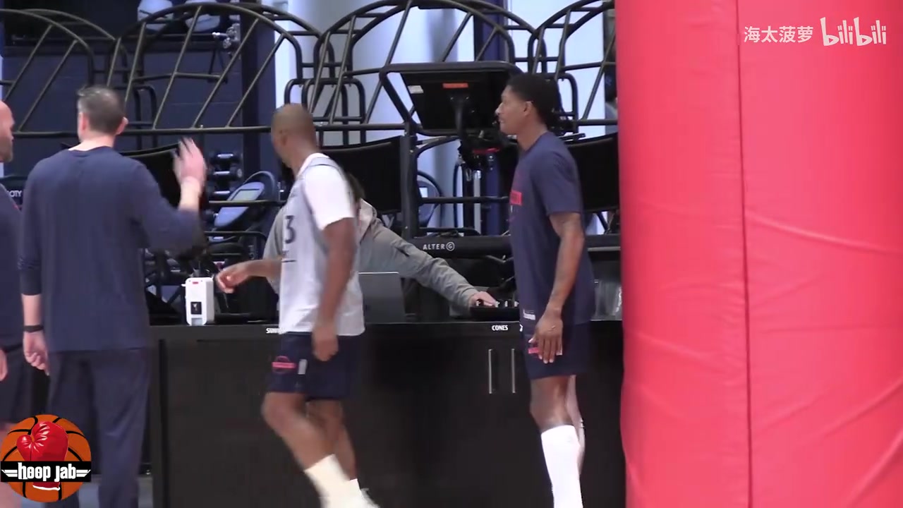 比尔看起来状态不错啊